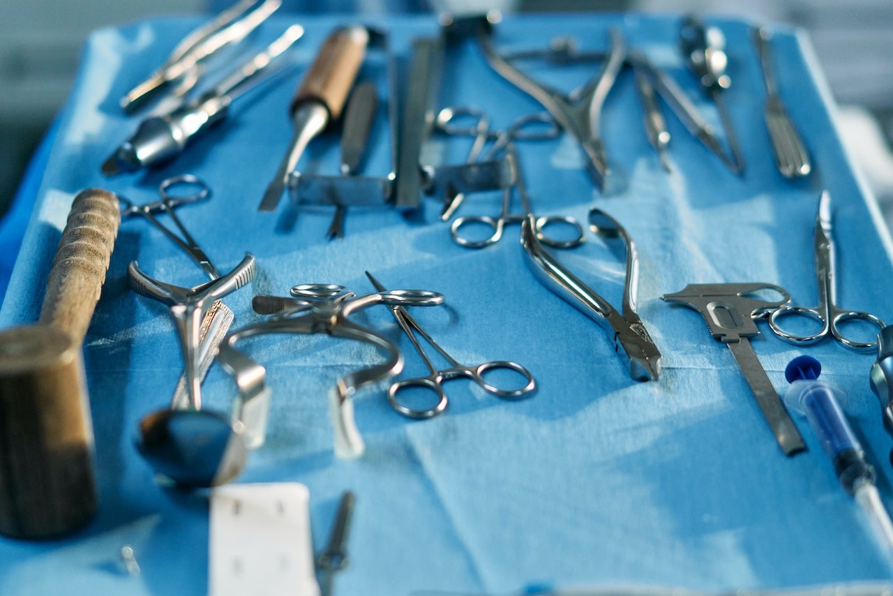 انواع ابزار جراحی اتاق عمل